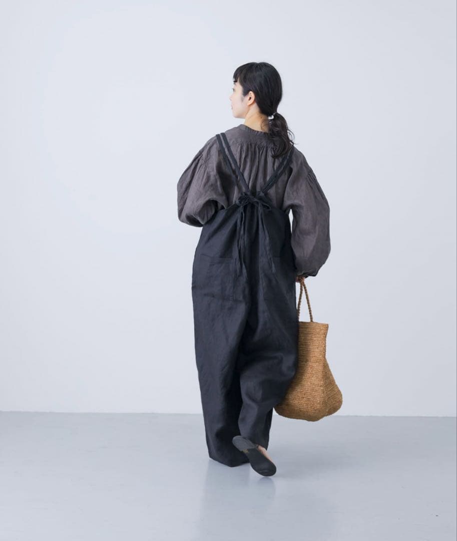 【新品未使用】かぐれ リネンサロペット　ブラック