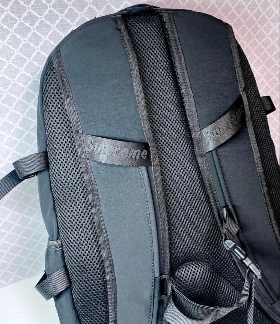 【新品✨️大人気】supreme シュプリーム バックパック リュック 黒