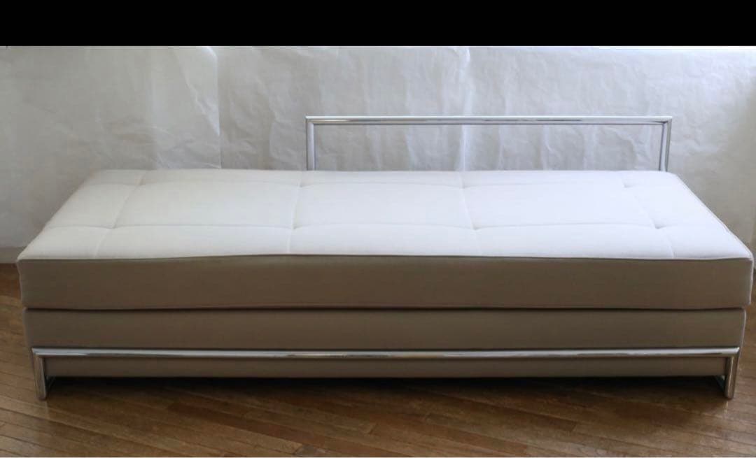 ClassiCon クラシコン　アイリーングレイ　デイベット　ソファ