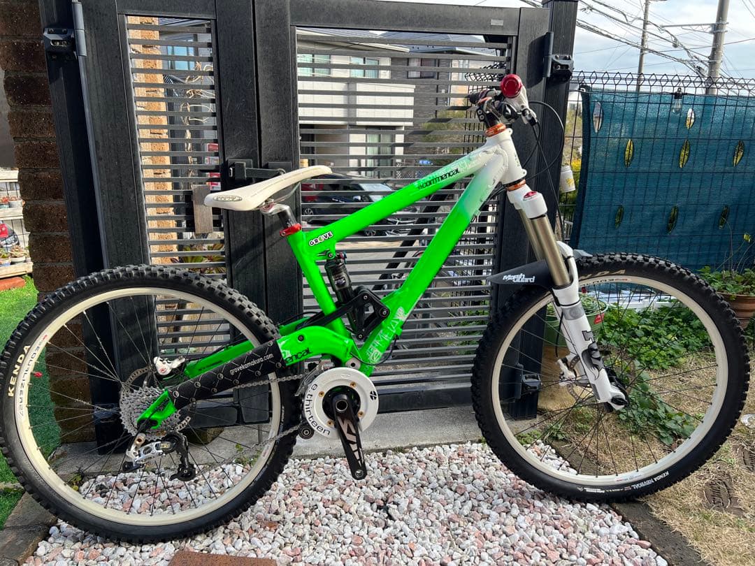 自転車本体 COMMENCAL 