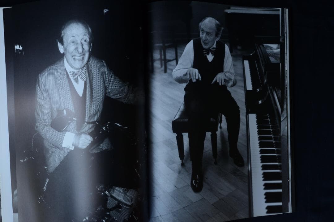 【PAST PRESENT：Francois-Marie Banier 】