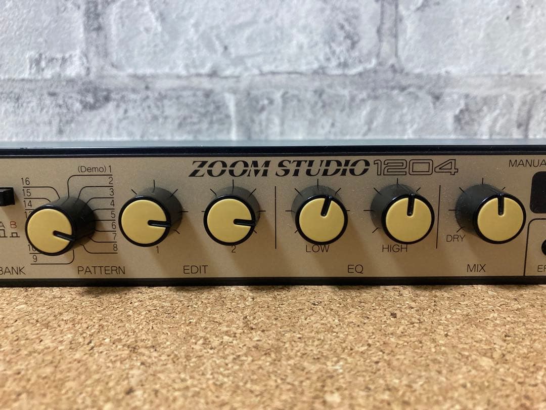 配信機器・PA機器・レコーディング機器 ZOOM STUDIO 1204