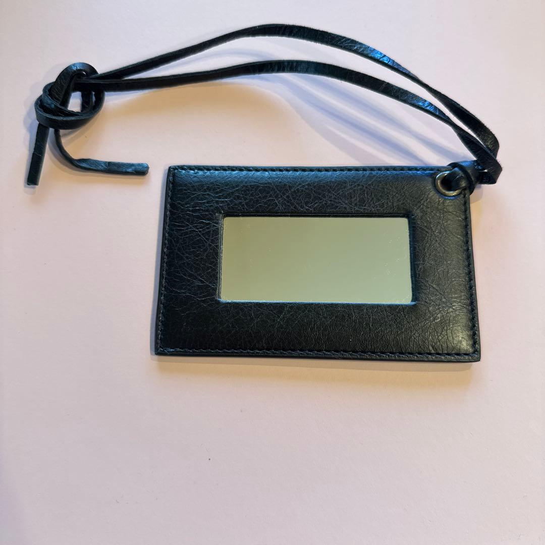 バレンシアガ　バッグ　チャーム　ミラー