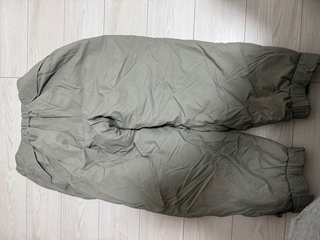 実物 デッドストック 米軍 ECWCS Gen III Level 7 パンツ