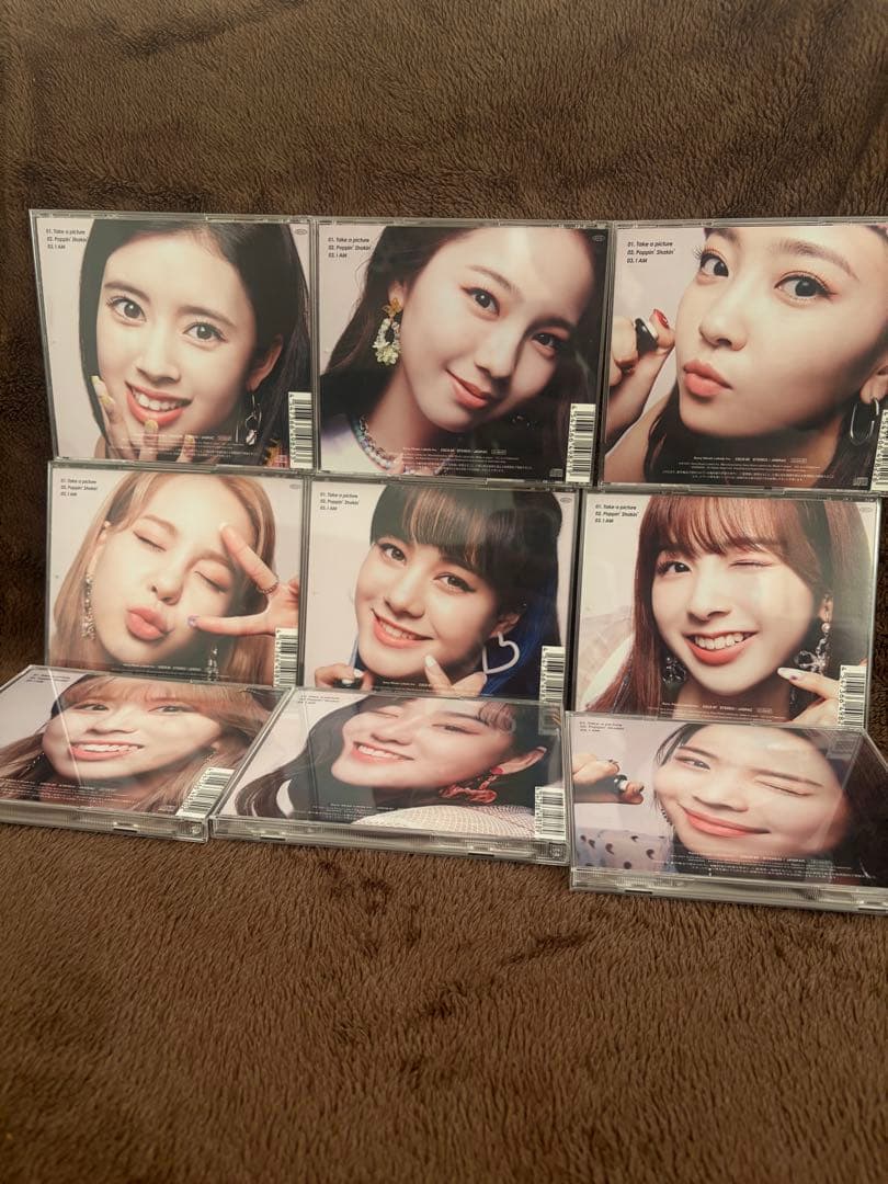 NiziU 限定盤 9形態