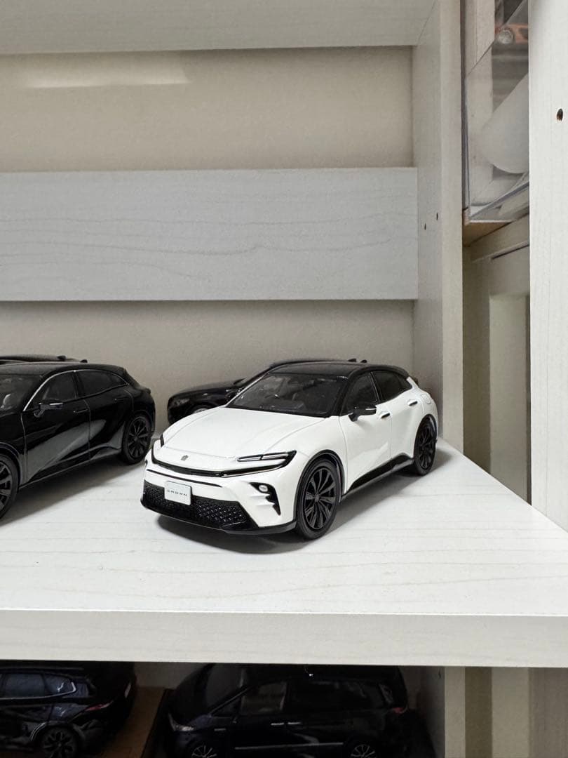 クラウンスポーツ カラーサンプル ミニカー 1/30