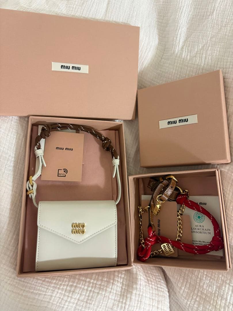 Miu Miu ボーバッグ　チャーム付き