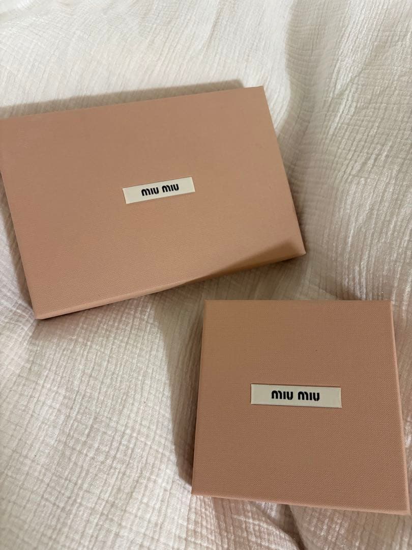 Miu Miu ボーバッグ　チャーム付き