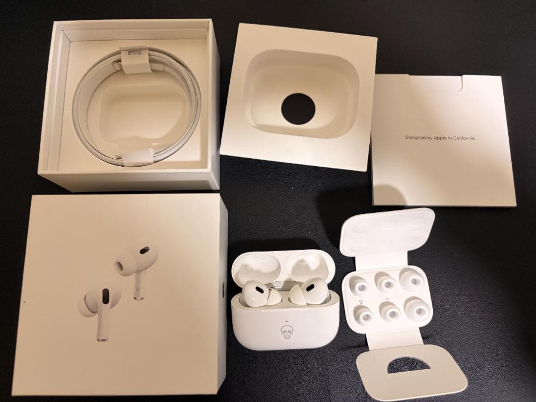 AirPods Pro2 本体 充電ケース・イヤーチップ付き Lightning