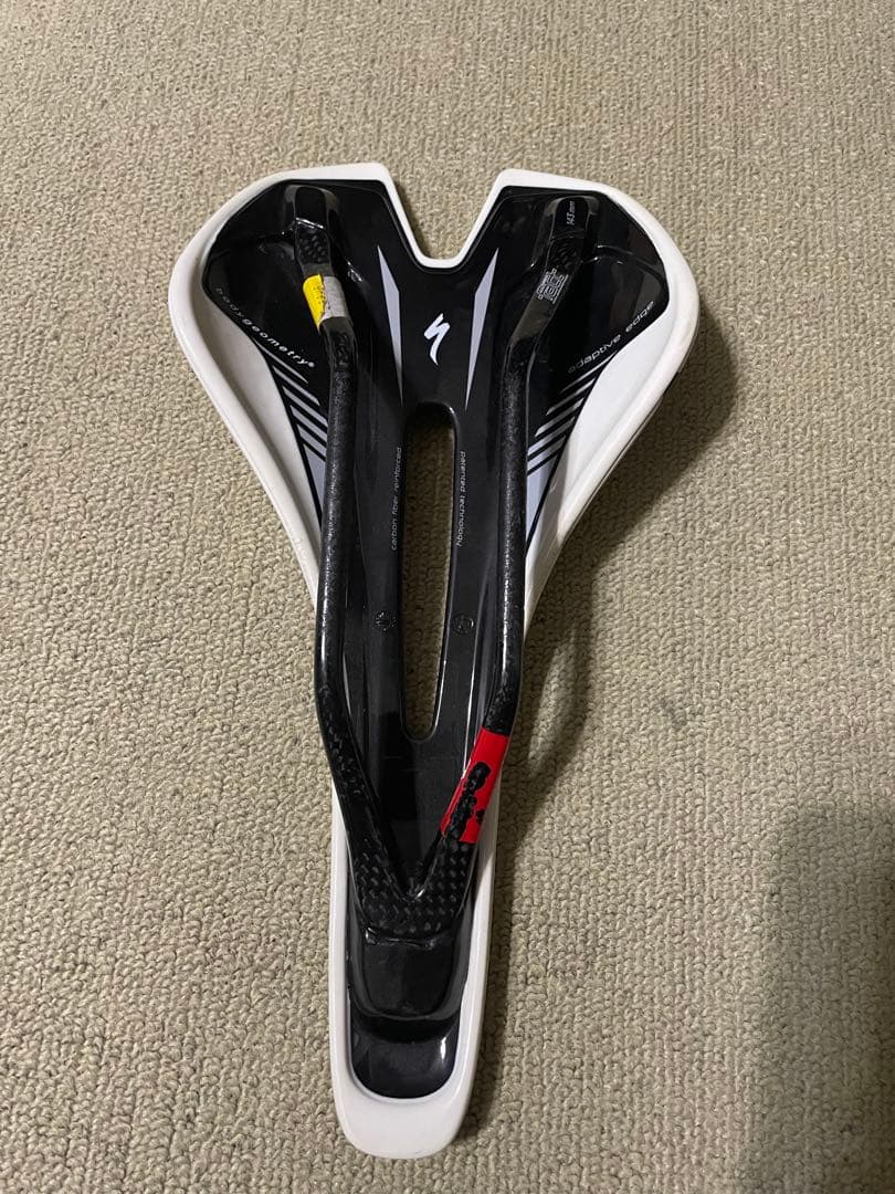 スペシャライズド　 toupe 143mm カーボンレール