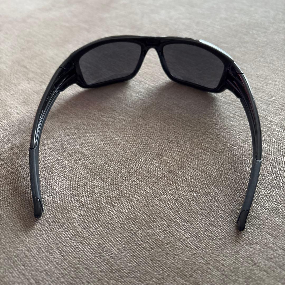 Oakley スポーツサングラス ブラック VALVE OO9236