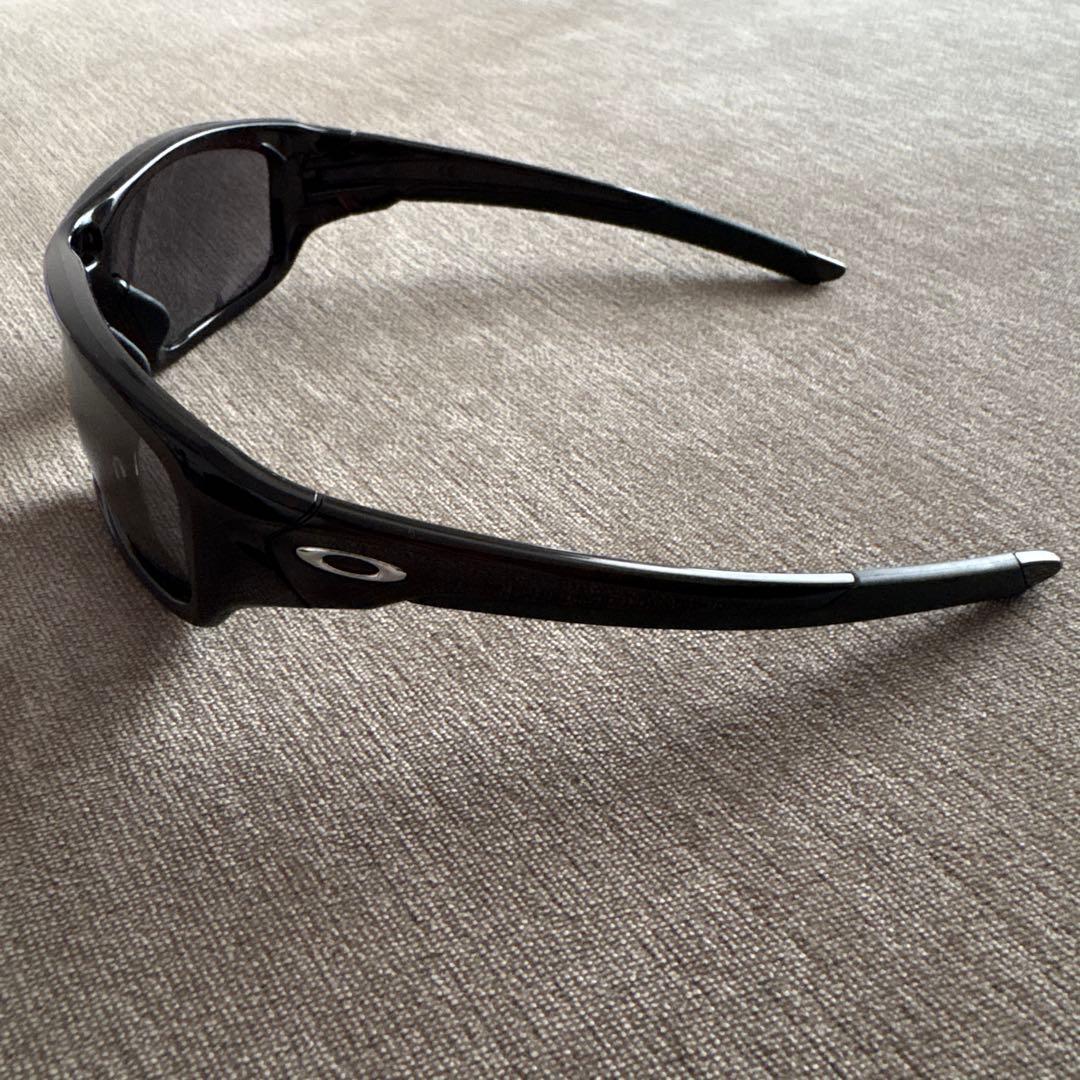 Oakley スポーツサングラス ブラック VALVE OO9236