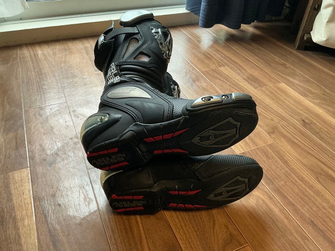 【りんご】ARLEN NESS レーシングブーツ 38/24.5cm