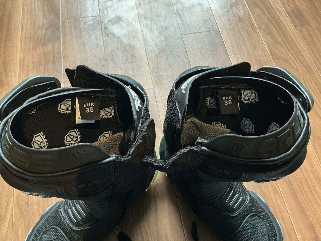 【りんご】ARLEN NESS レーシングブーツ 38/24.5cm