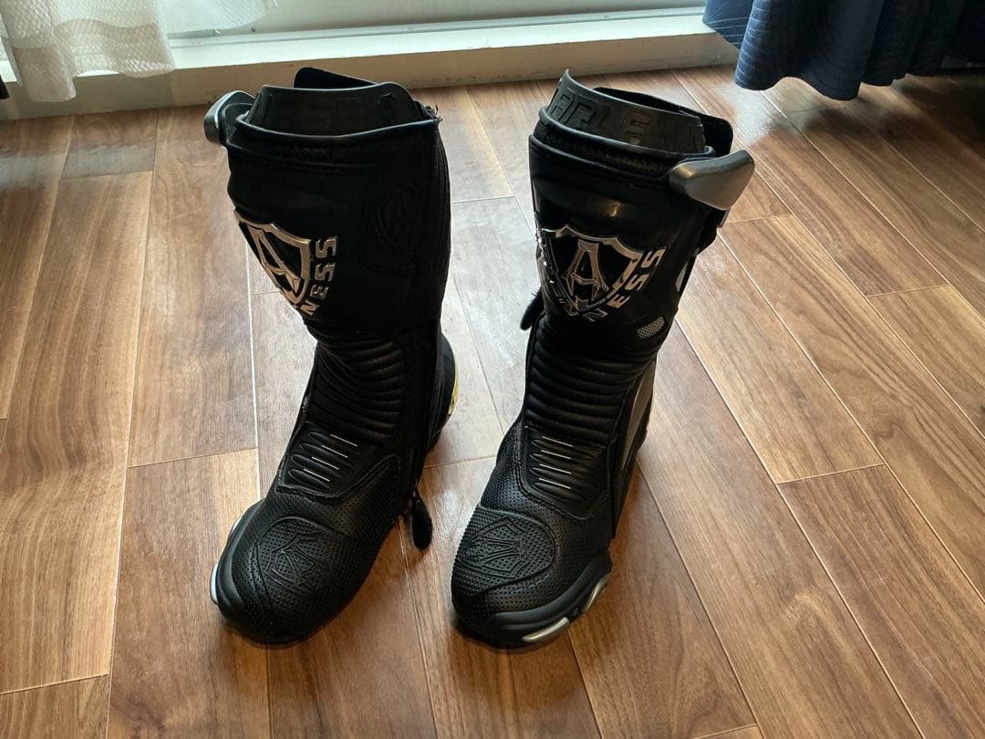 【りんご】ARLEN NESS レーシングブーツ 38/24.5cm