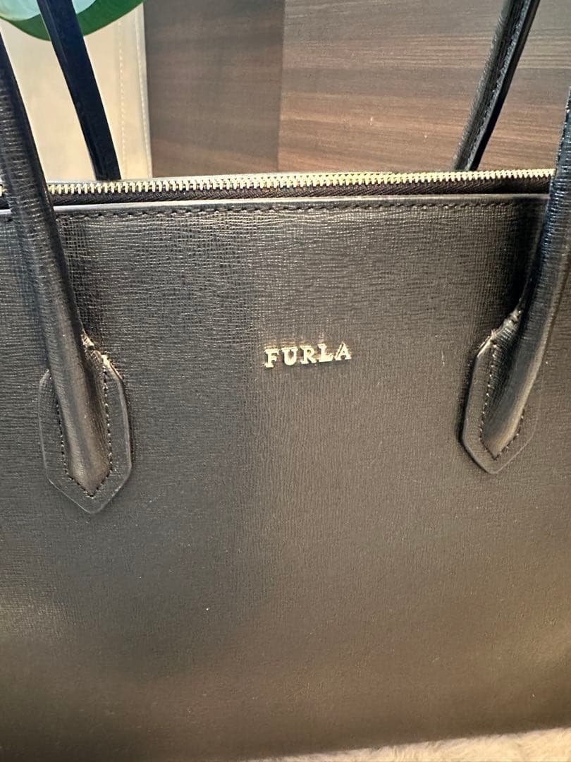 FURLA ビジネスバッグハンドバッグ トートバッグ レザー 黒　A4収納