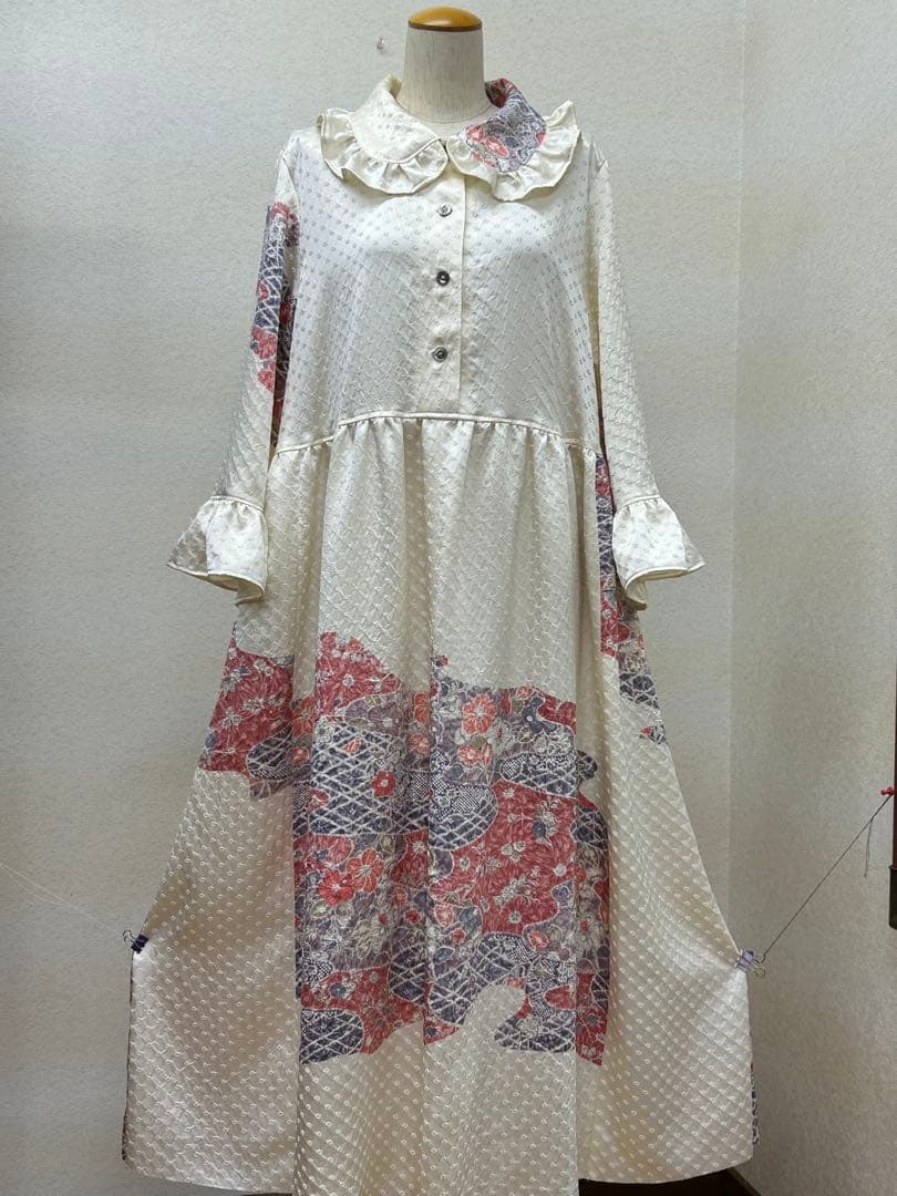 着物リメイク　付け下げワンピース　前ボタン　 Lサイズ