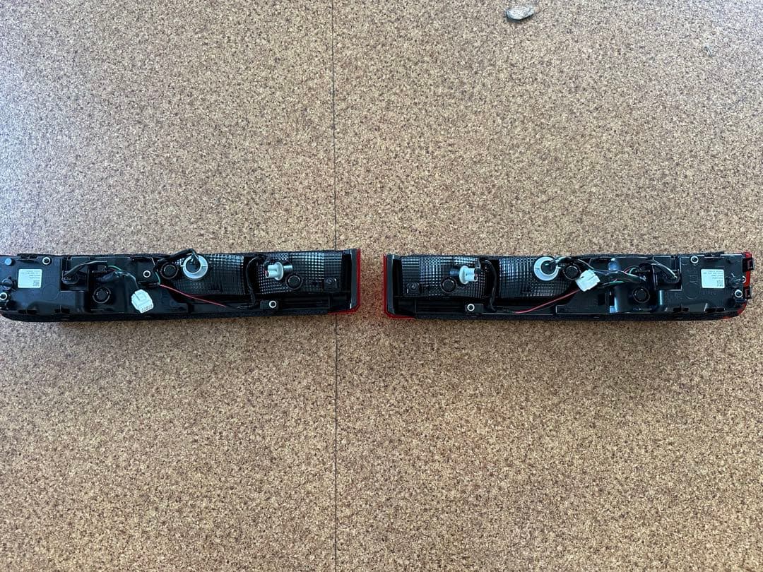 エブリィワゴンda17w 純正テールランプ新車外し④