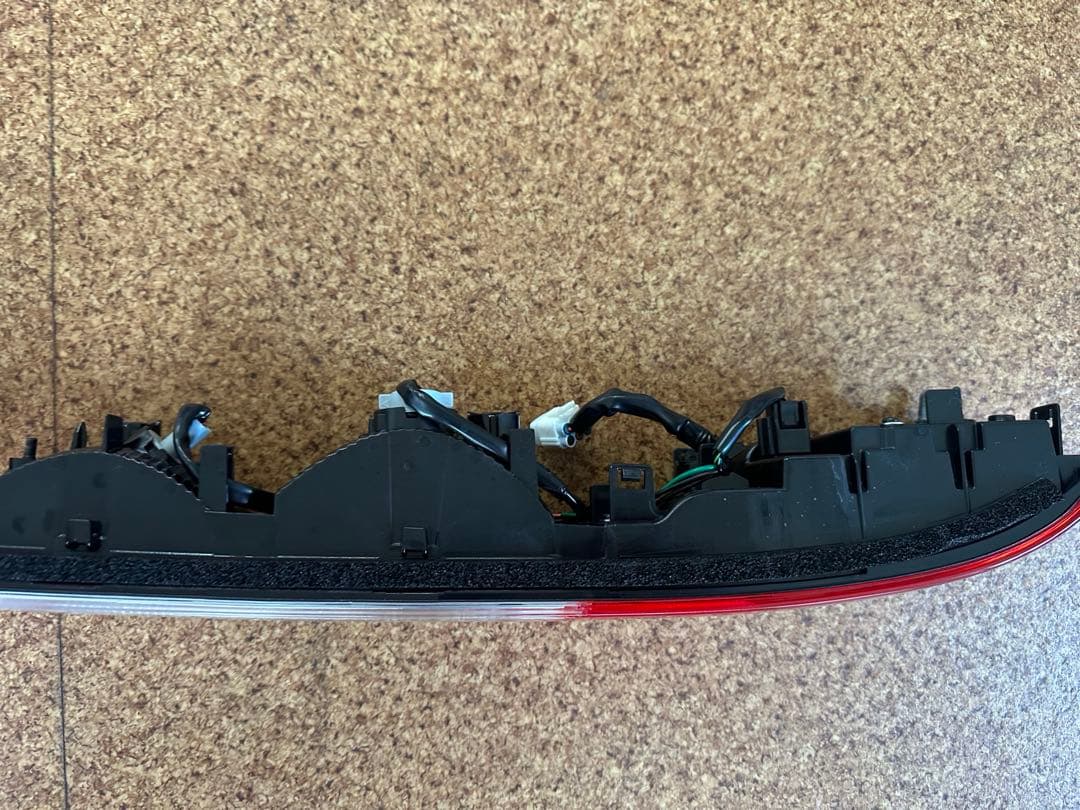 エブリィワゴンda17w 純正テールランプ新車外し④