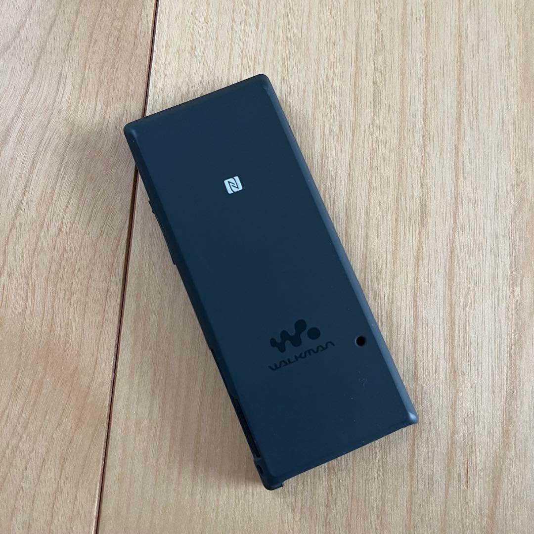 WALKMAN NW-A16 カバー付き