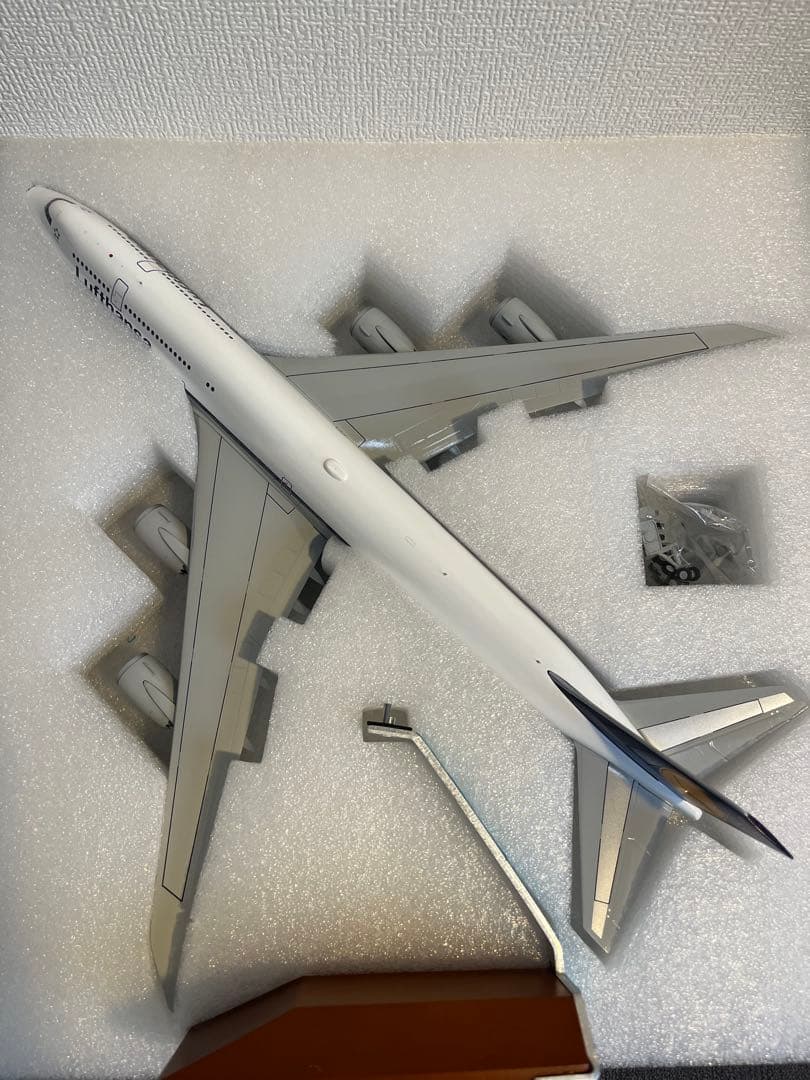 1/200 Gemini B747-8 ルフトハンザ レトロ塗装