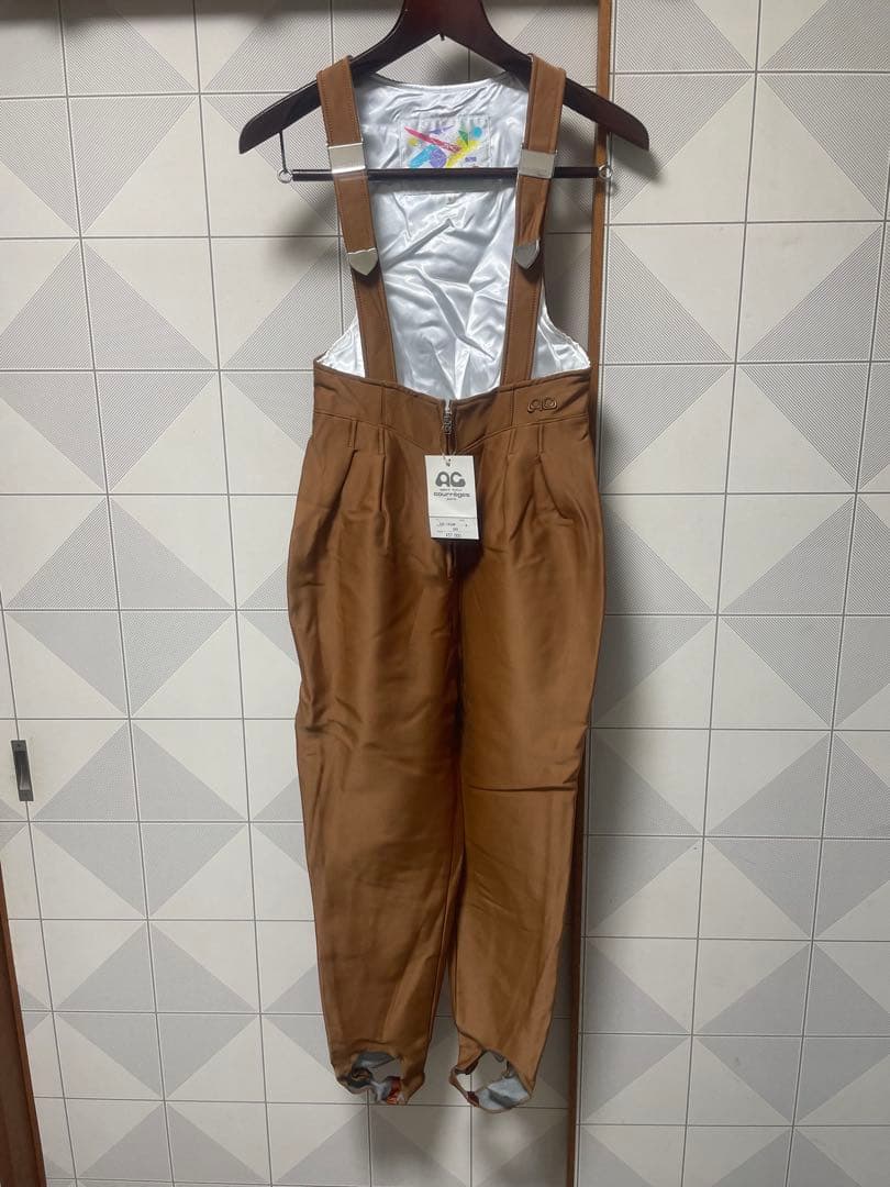 CERRUTIとcourregesのスキーウェア