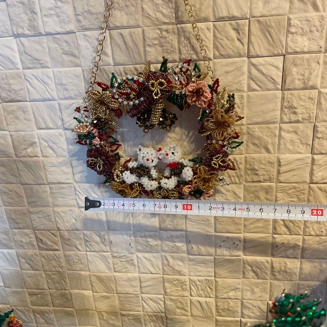 ＊ビーズとスワロフスキーのクリスマスツリー2個&サンタ３個&クマのリース＊