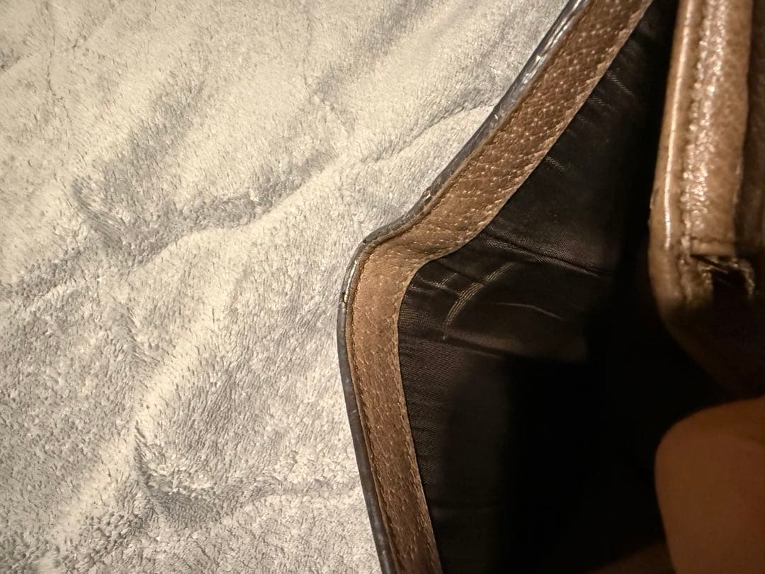 Gucci GGモノグラム 二つ折り財布