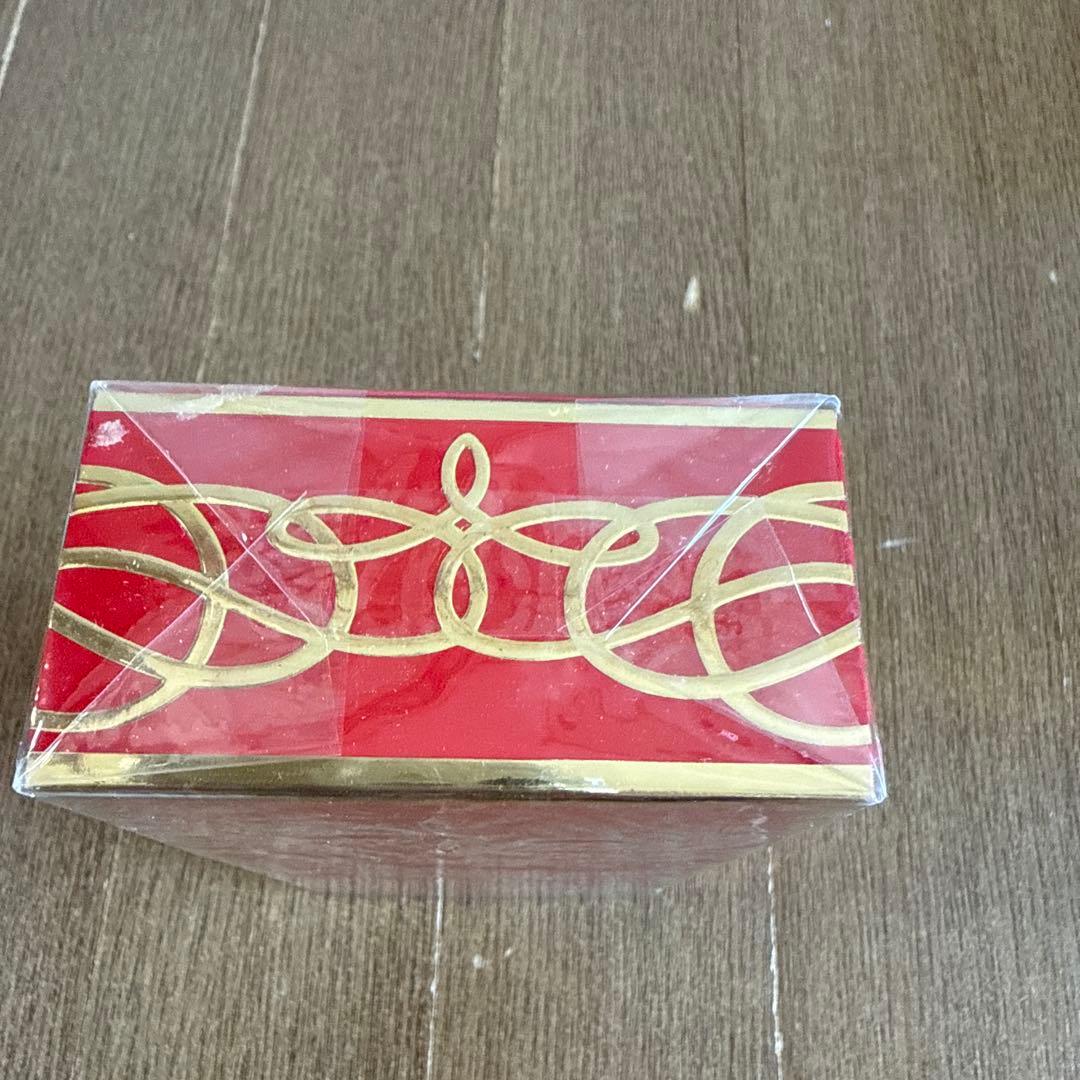 エスカーダ オードパルファム 50ml 未開封