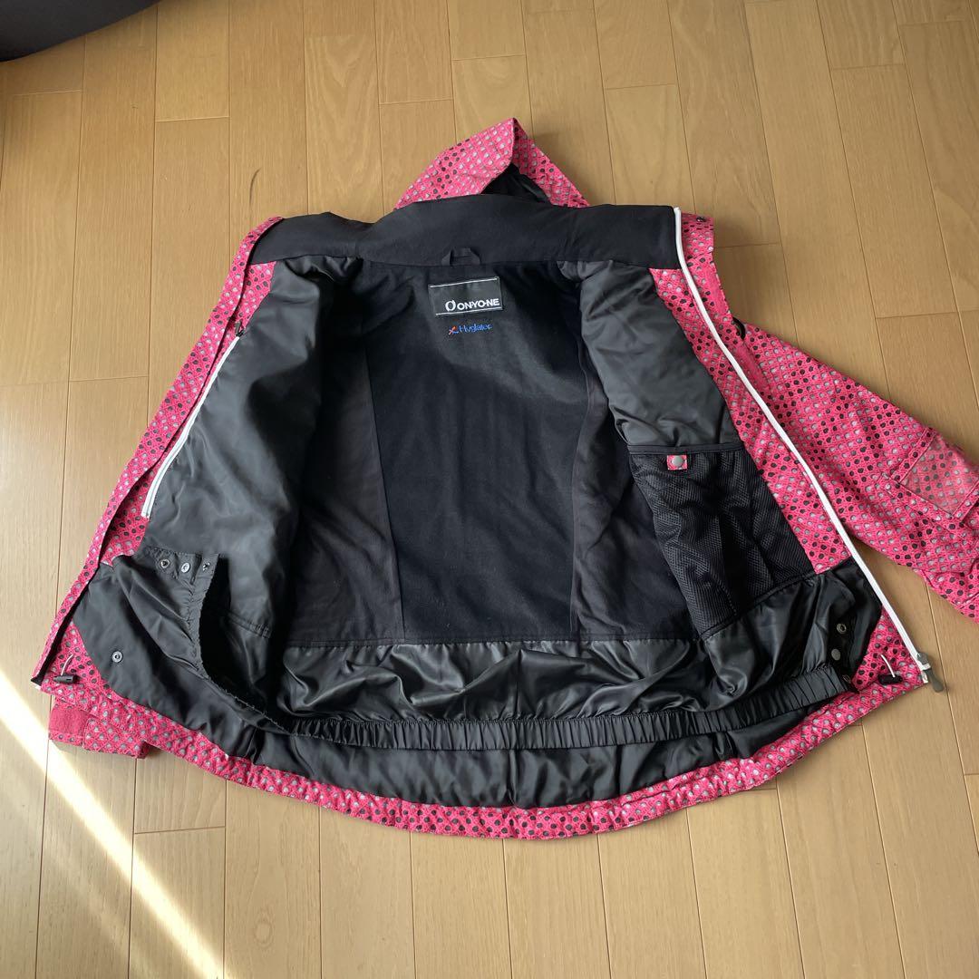 オンヨネ　ONYONE スキーウェア　サイズM中古　クラブオンヨネ