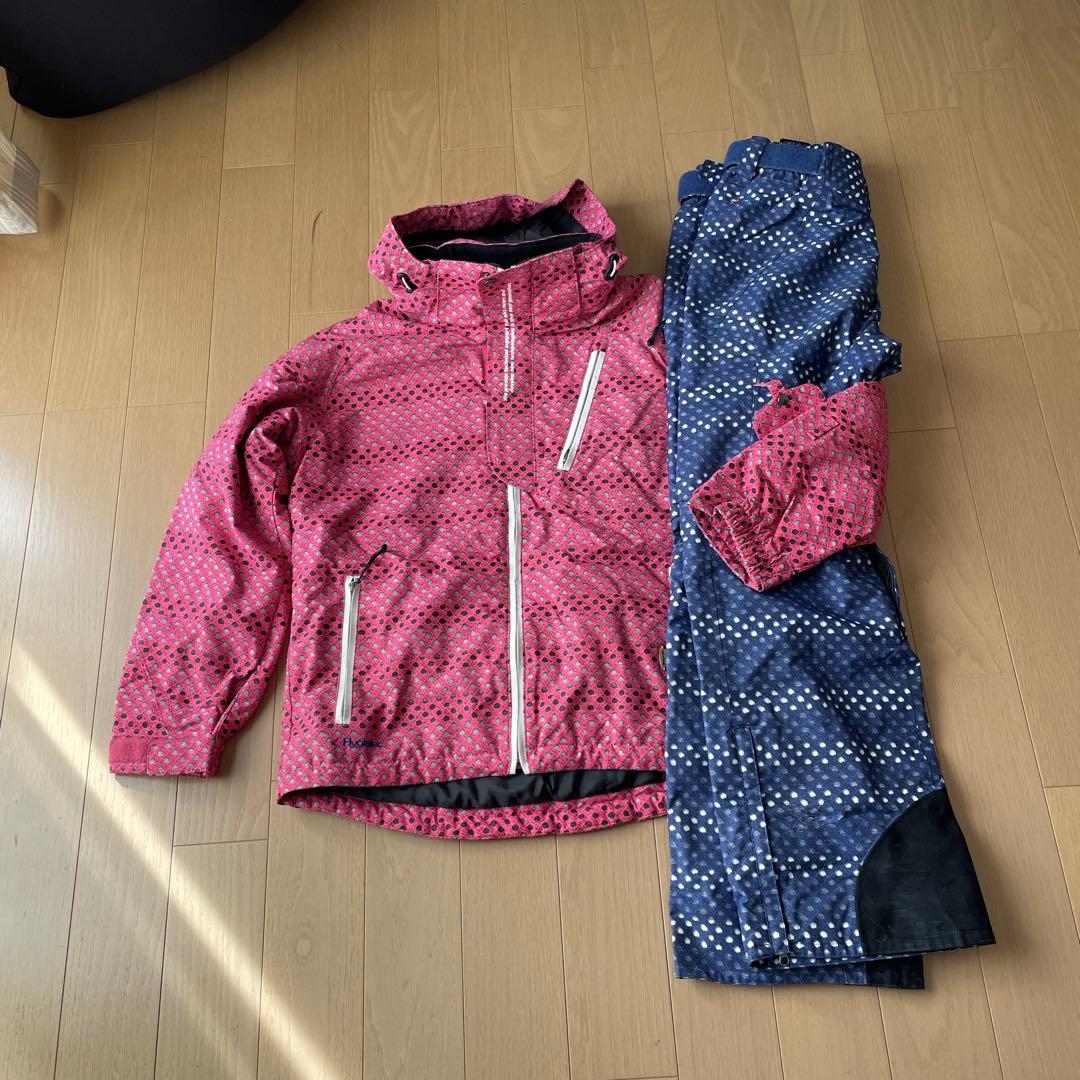 オンヨネ　ONYONE スキーウェア　サイズM中古　クラブオンヨネ