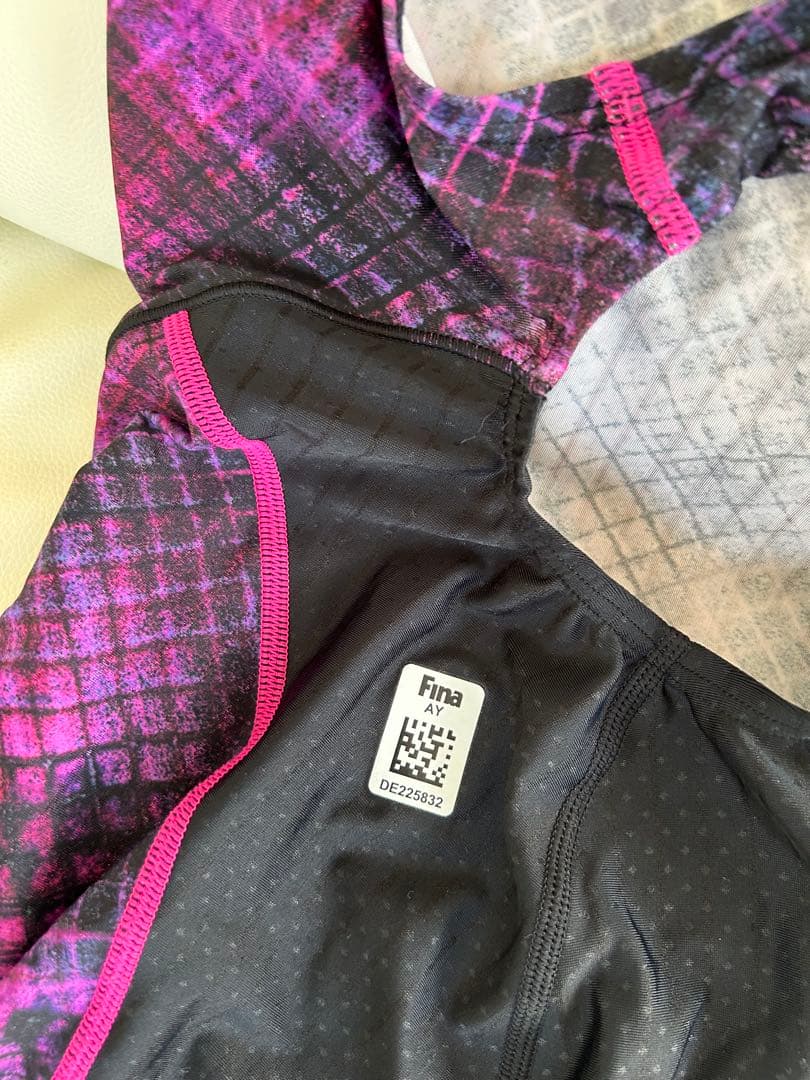 FINA承認　 arena スポーツ用水着 XOサイズ紫・黒 美品