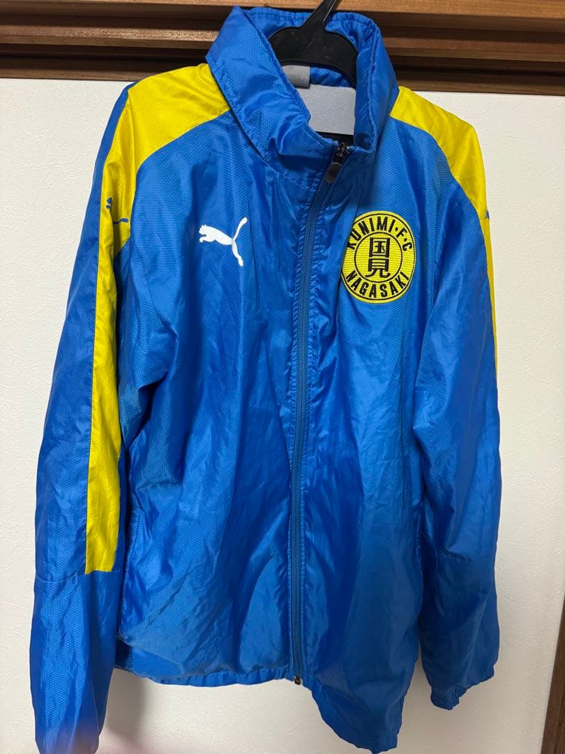 国見中サッカー　ウィンドブレーカー上下　PUMA