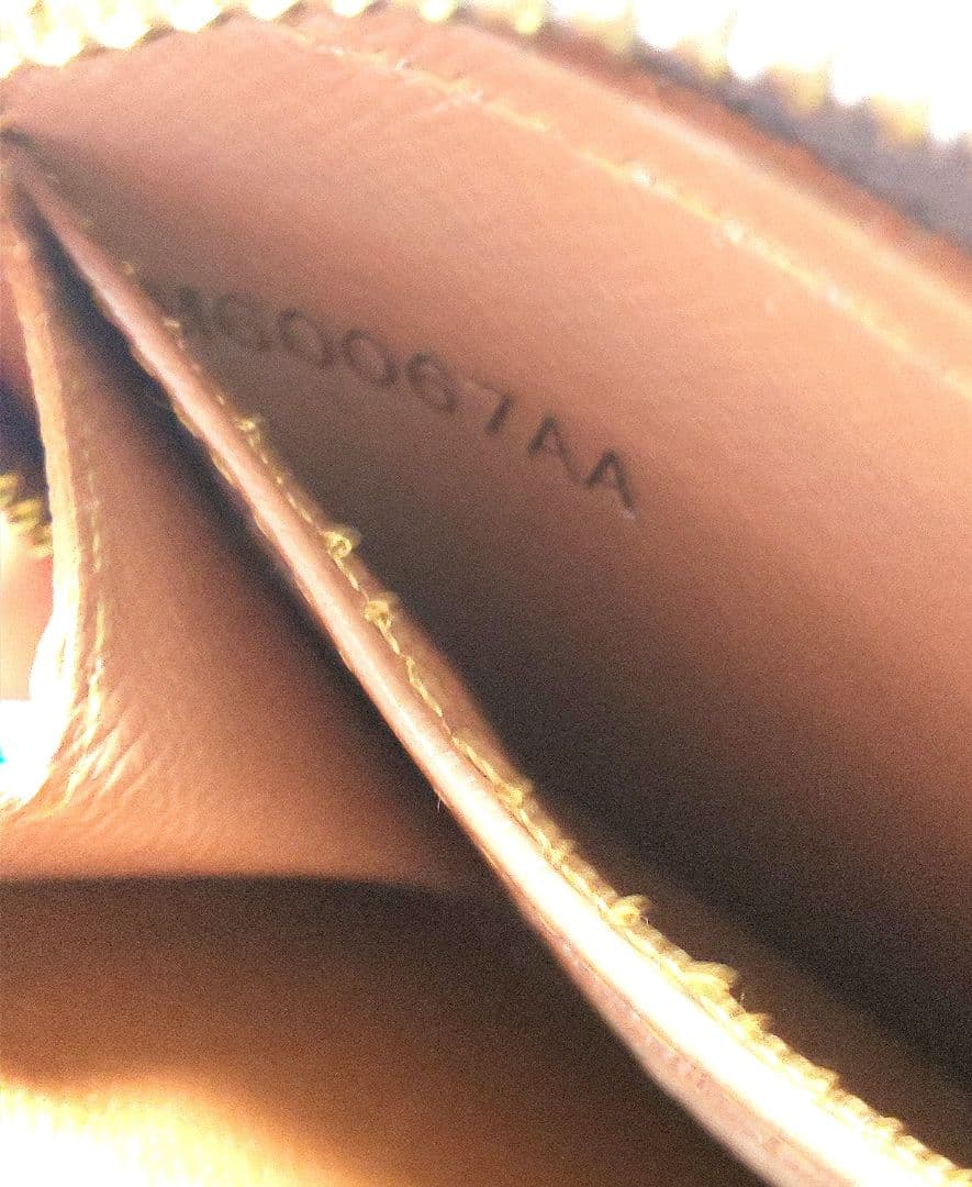 Louis Vuitton 二つ折り財布 モノグラム(追加商品有り)