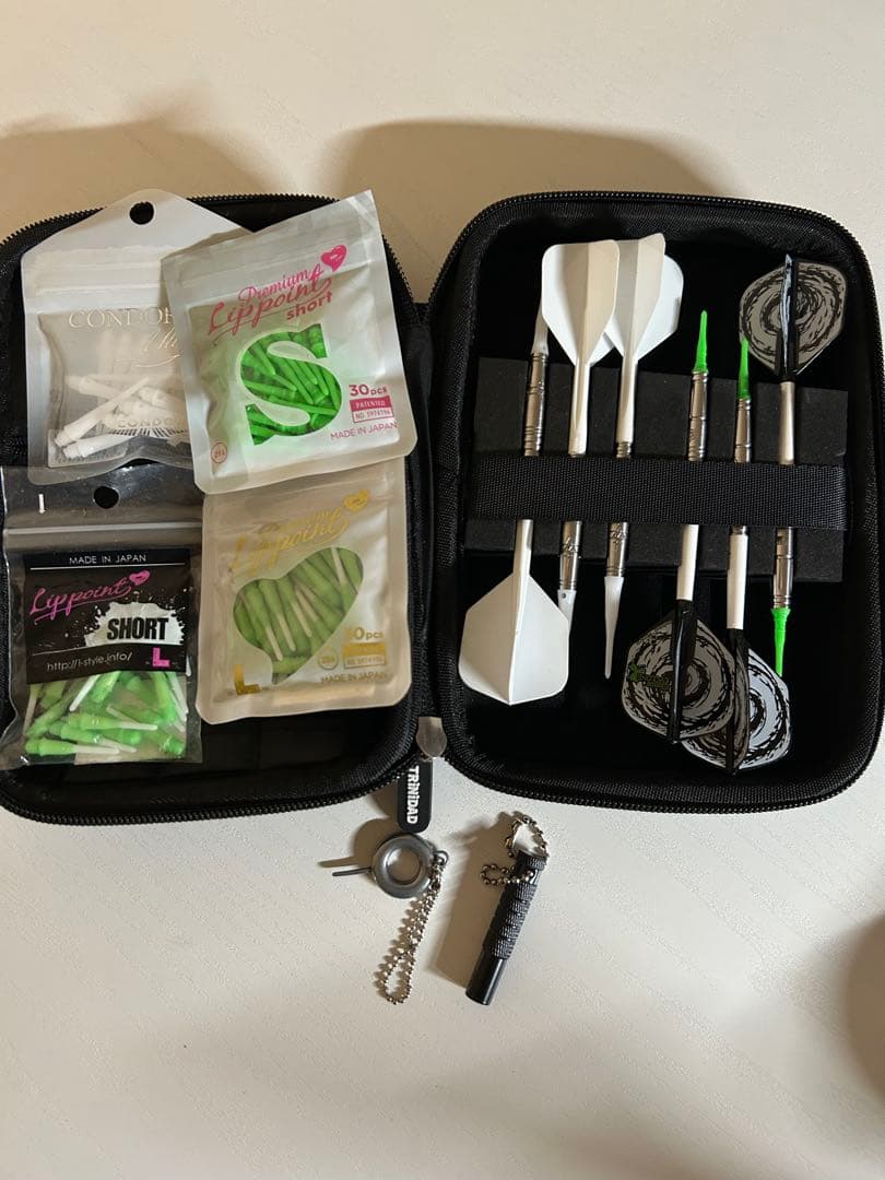 2セット ティガ エンプレチュ 5 と3 坂口優希恵モデル 中古美品 ダーツ