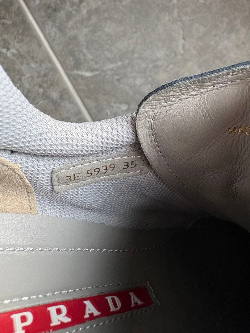 PRADA ダークブルー 迷彩柄 スニーカー