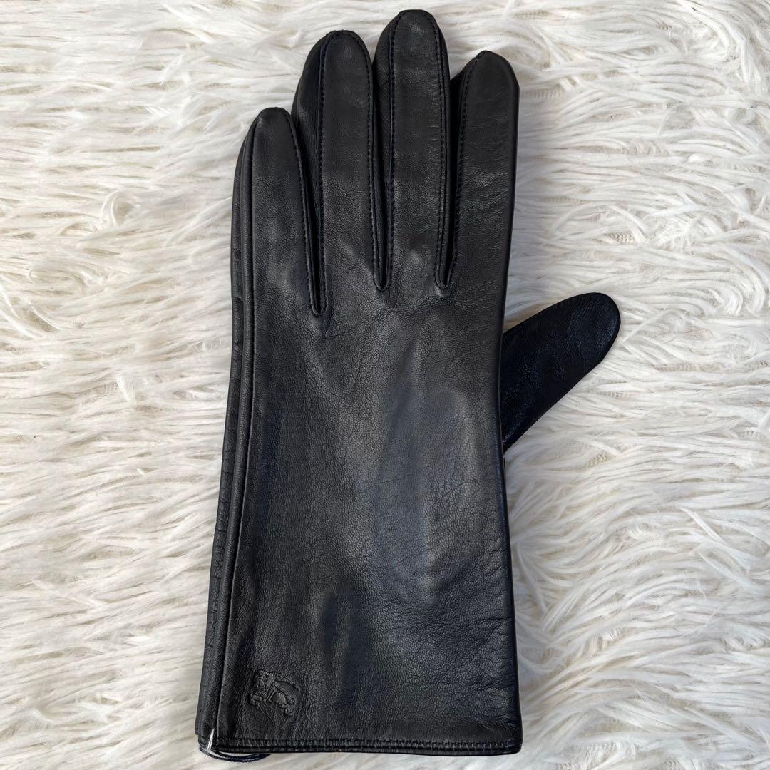 【新品未使用】希少　バーバリー　裏地ノバチェック　ラムレザー　グローブ　手袋