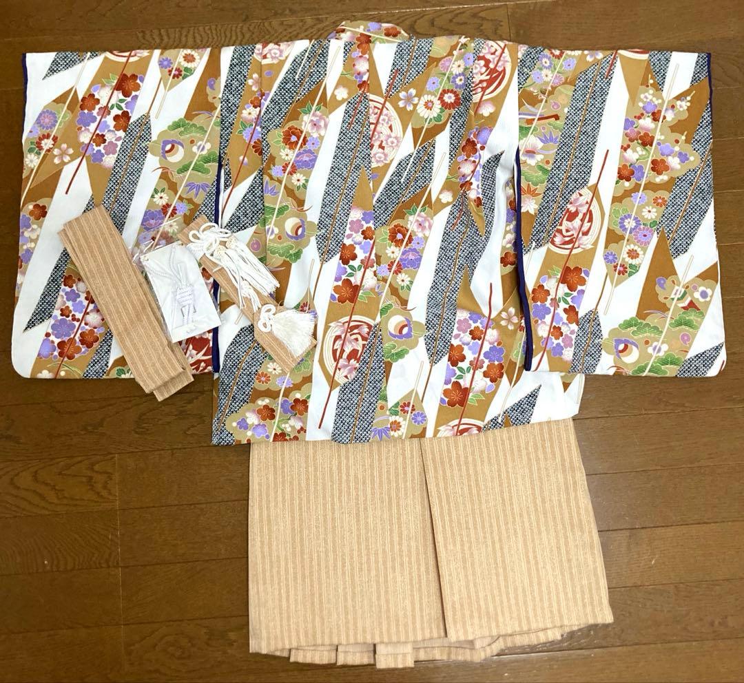 五歳　男児　七五三　着物羽織長襦袴セット　花柄　茶のしめ　オンリーワン　個性的