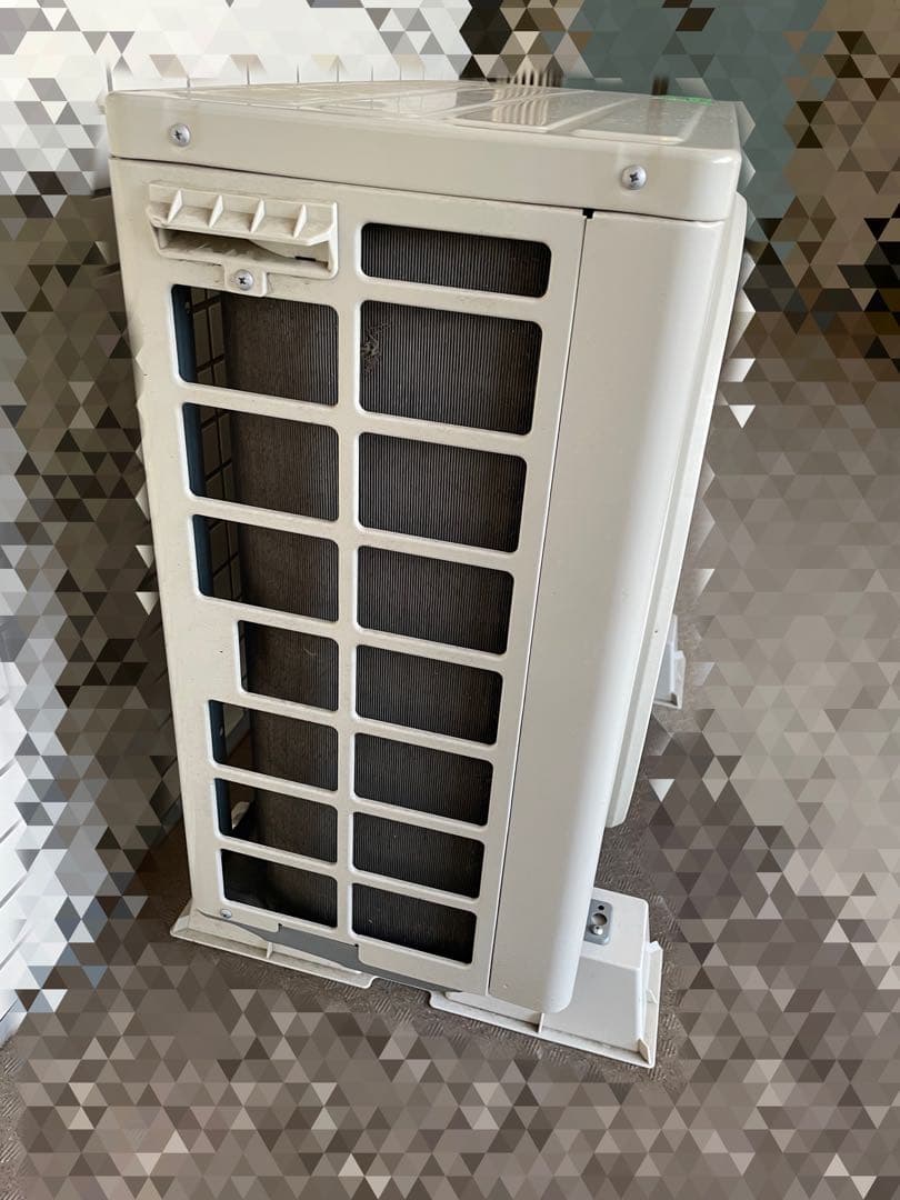 【 Naruto】エアコン室外機