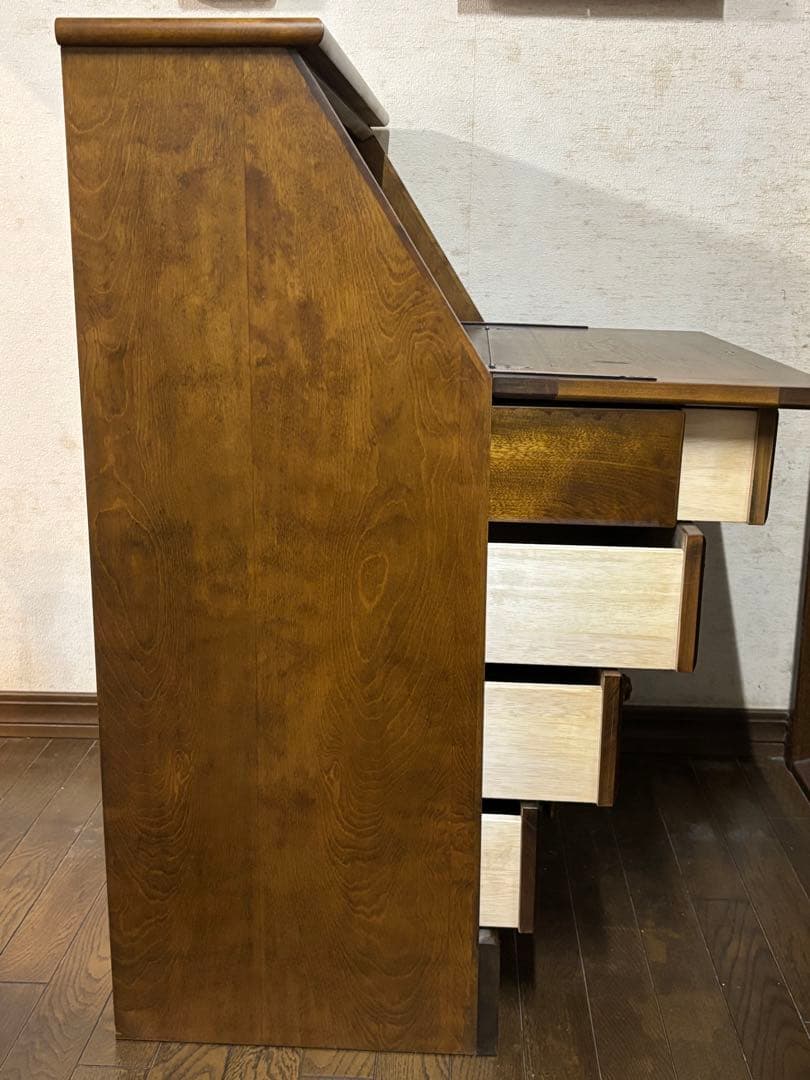 えぞ民芸家具製作所　ライティングビューロー　木製デスク（机） 引き出し5つ