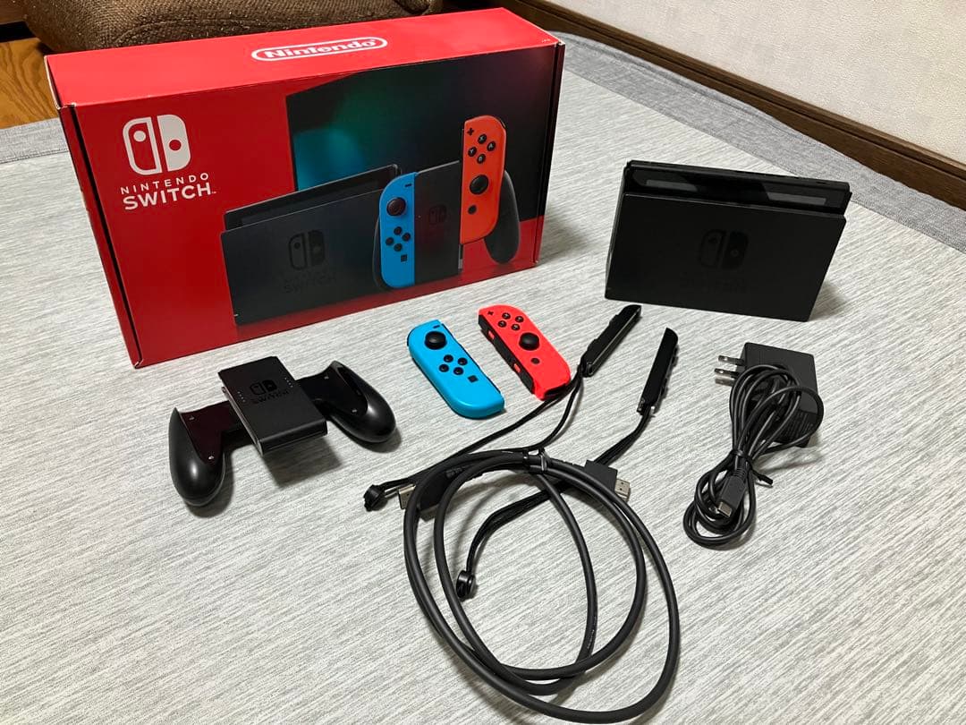 Nintendo Switch 本体 青/赤 ＆黄緑/ピンク ジョイコン付き