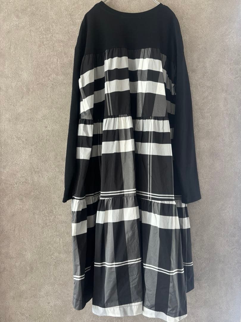 【美品】ビアズリー　後ろタフタビッグチェックチュニックワンピース　ブラック　F