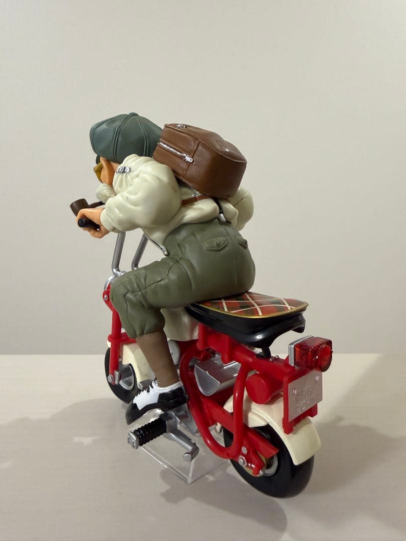 ドラゴンボール　フィギュア　モンキーバイク　亀仙人　孫悟空　少年期　バイク　メカ