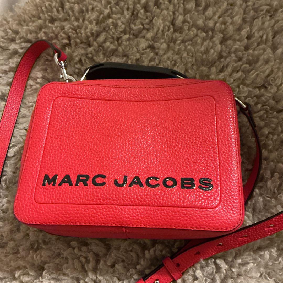 【美品】MARC JACOBS マークジェイコブス ショルダーバッグ　レッド