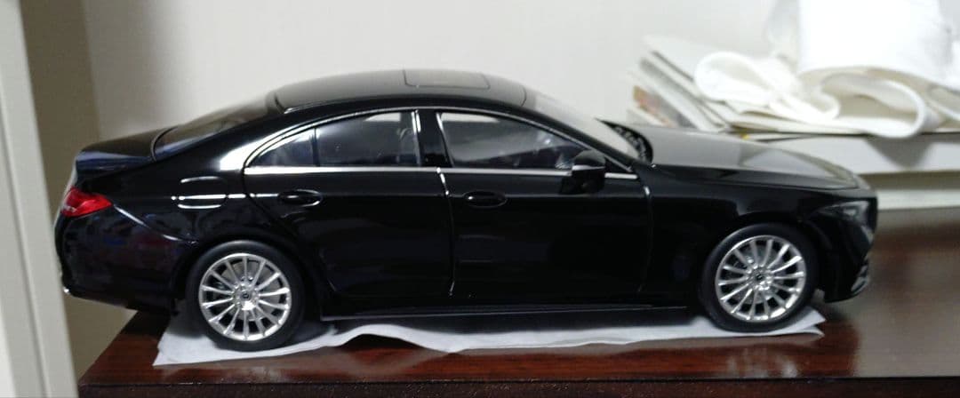 1/18 ミニカー　NOREV製　ベンツ ClS ブラック