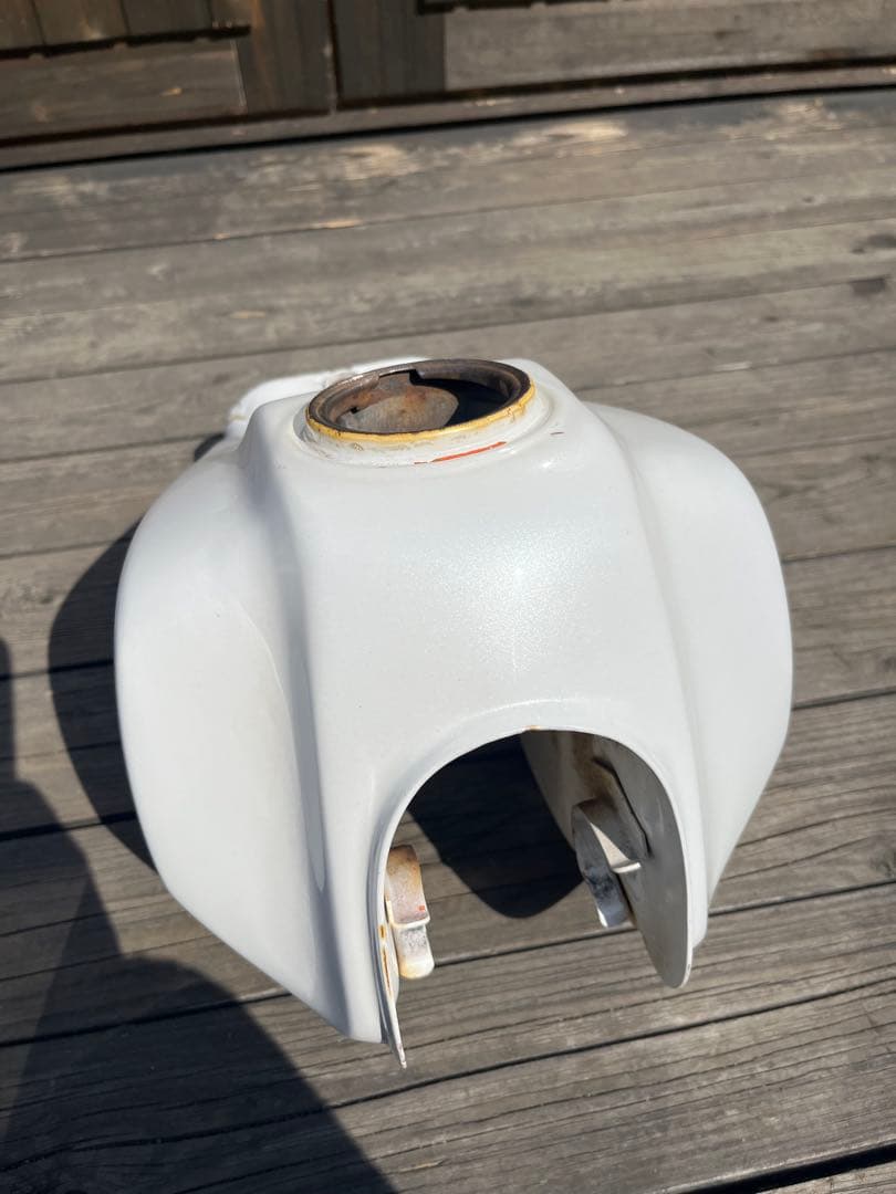 ★tw200 純正タンク　パール★