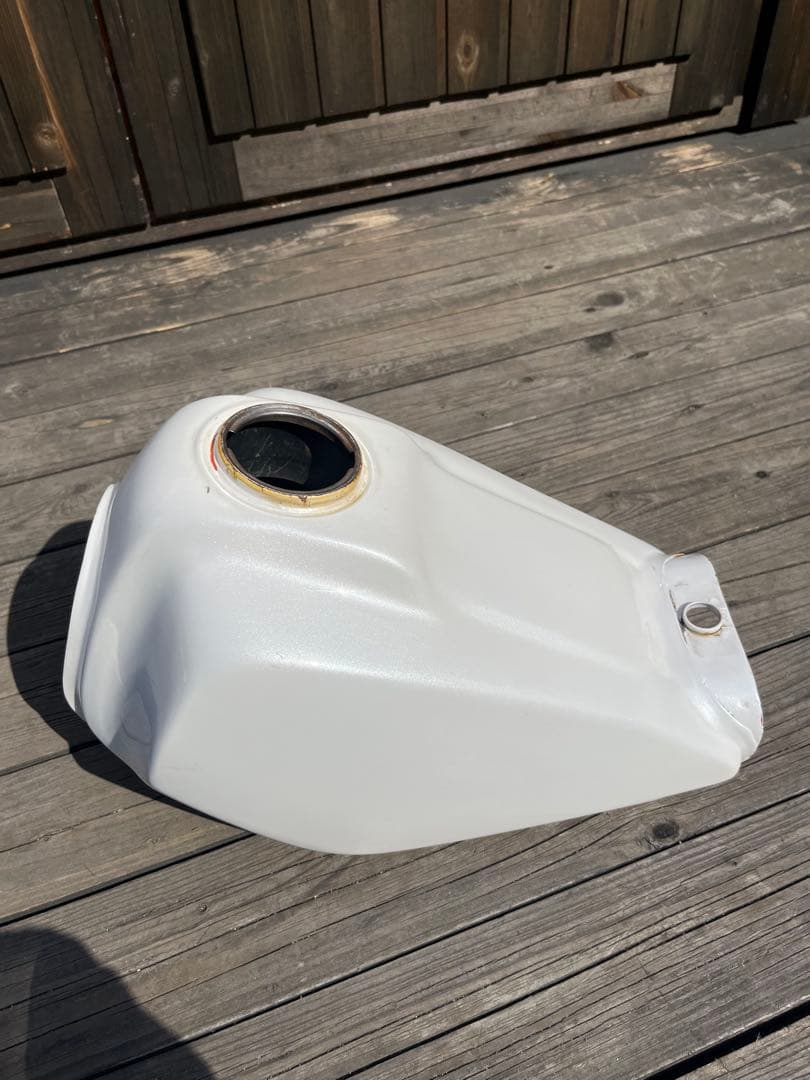 ★tw200 純正タンク　パール★