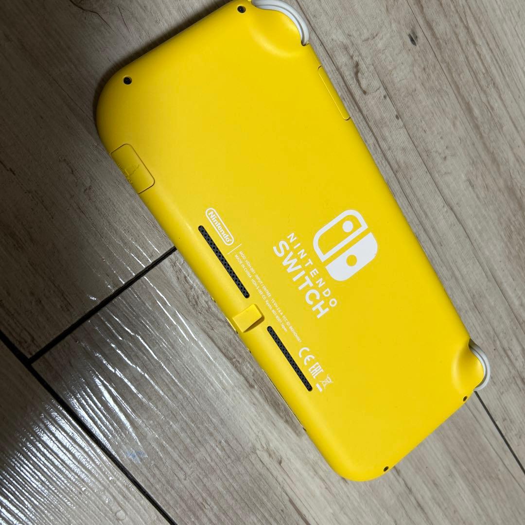 Switch ライト　イエロー　本体