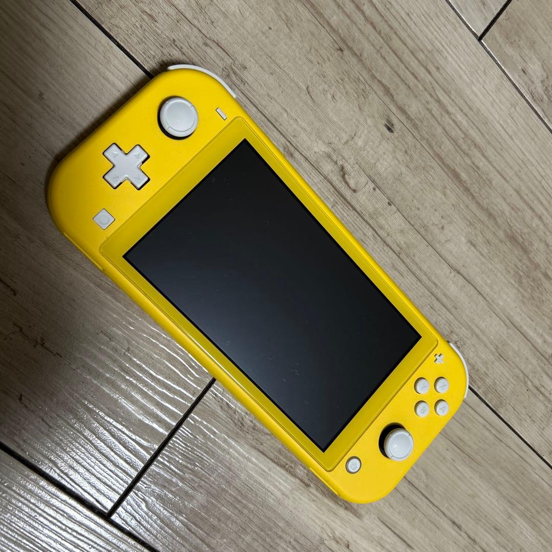 Switch ライト　イエロー　本体