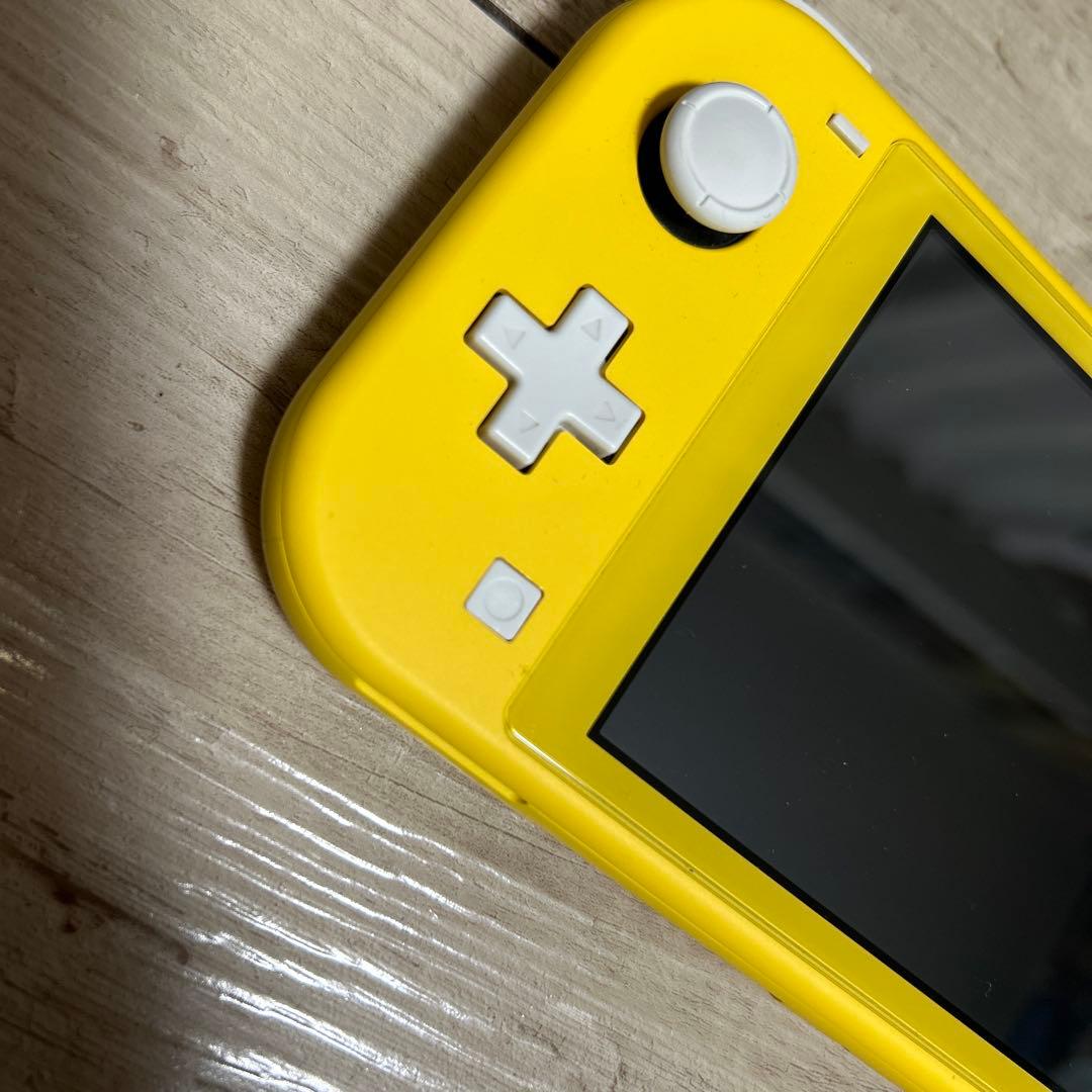 Switch ライト　イエロー　本体